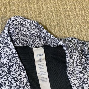 Lululemon shorts size 6